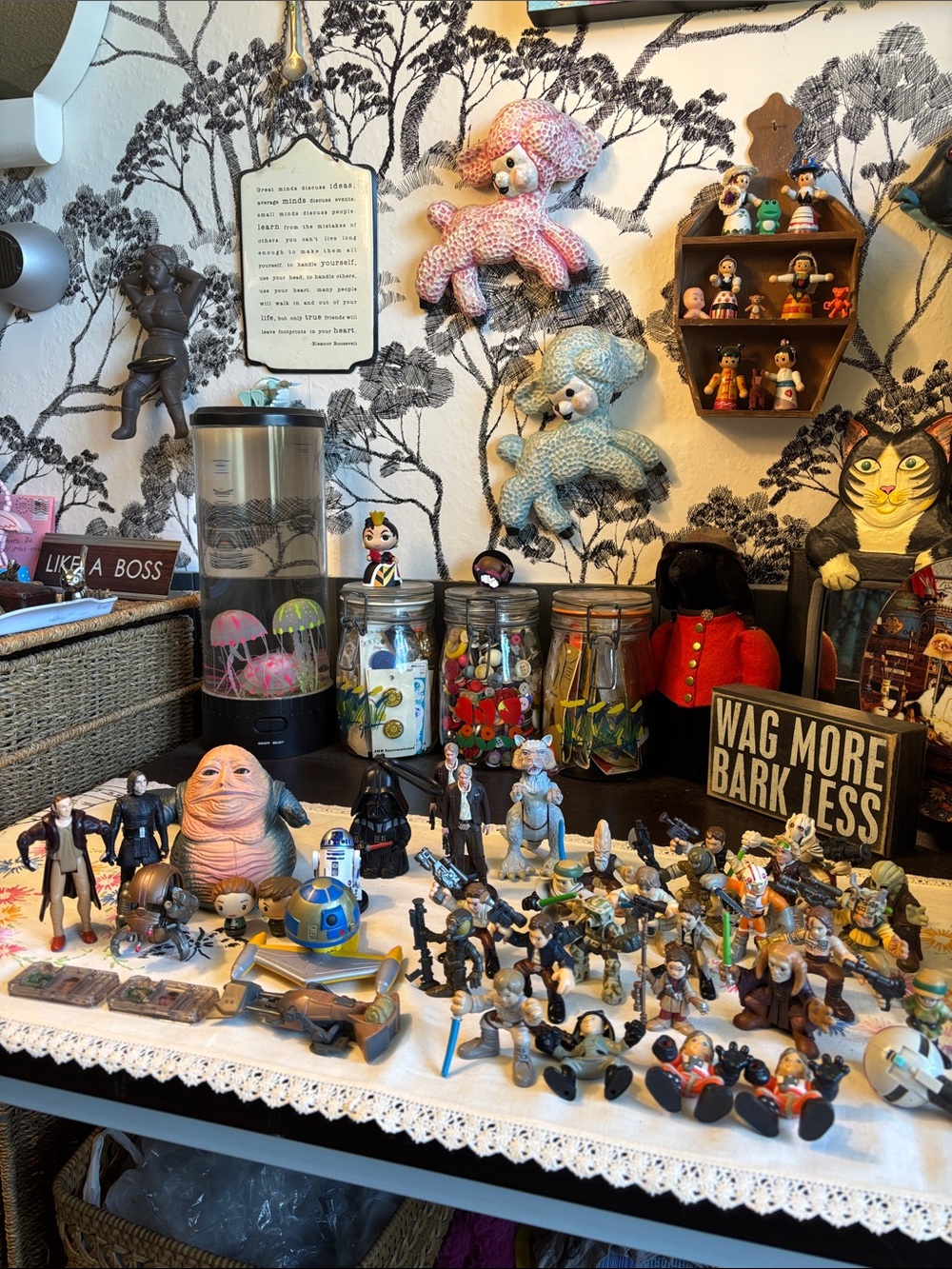 EUC 36 Piece Playskool Star Wars Galactic Heroes mini action figures and other r